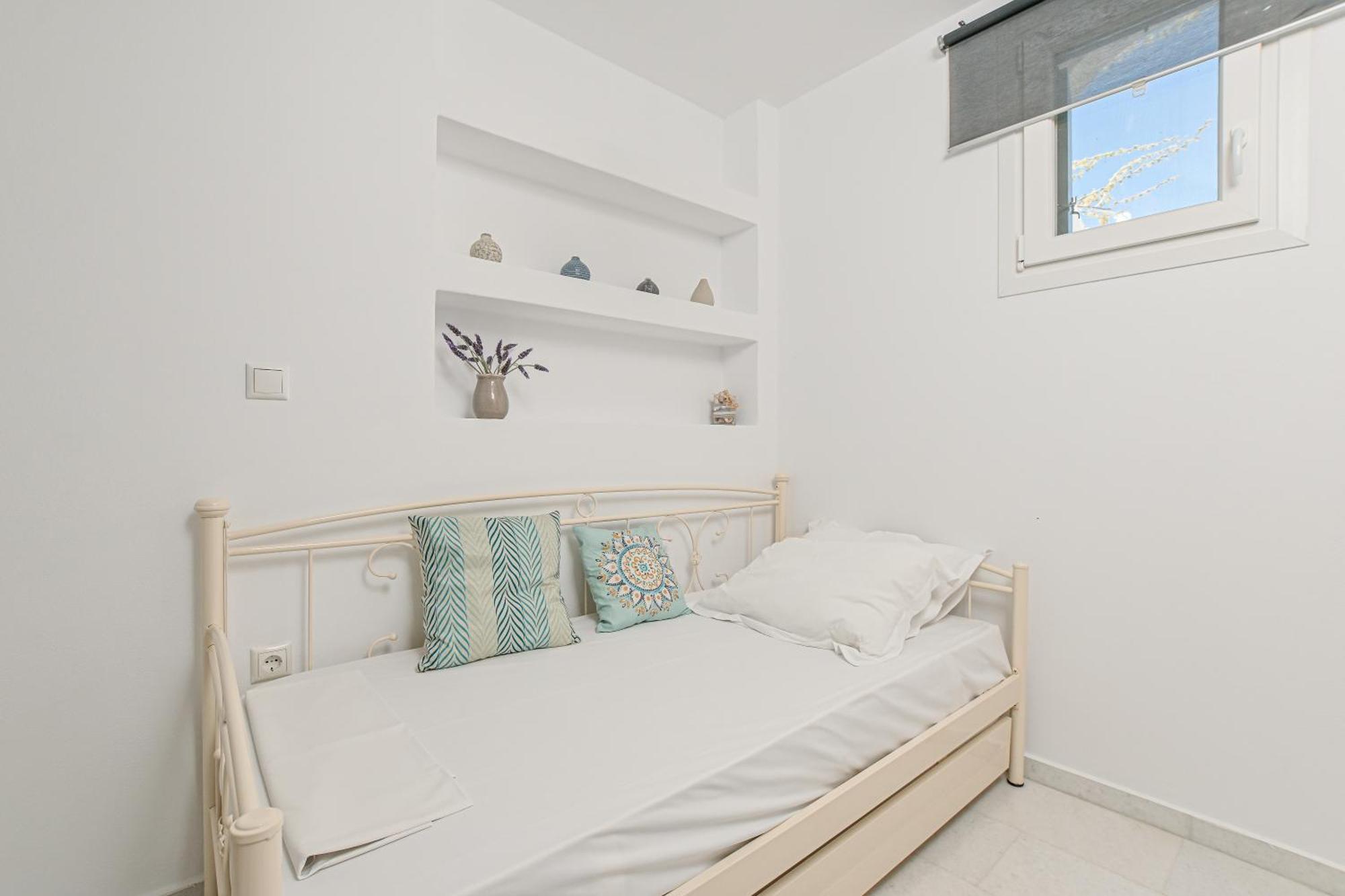 Diamantis Cove On The
