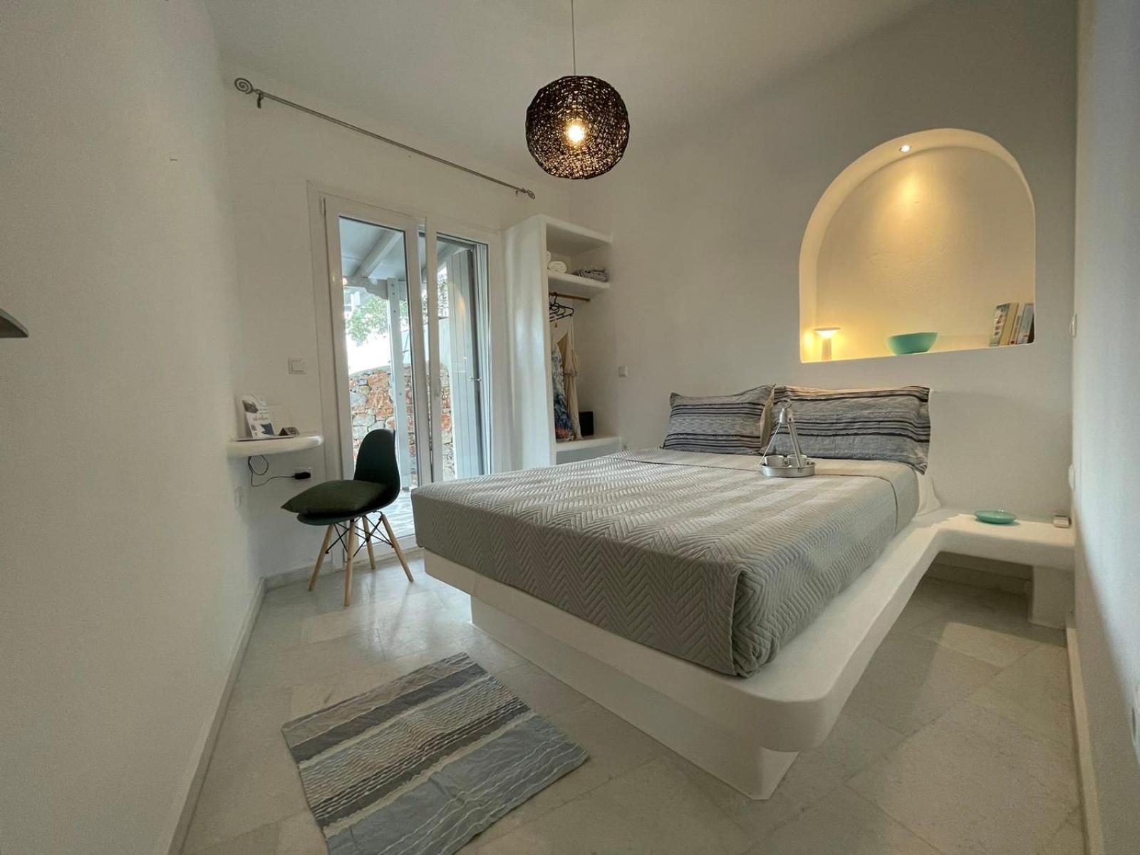 Diamantis Cove On The